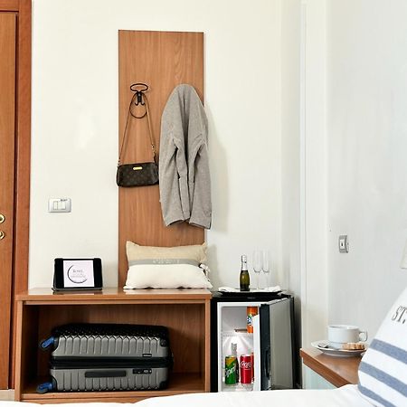 Villa Mg Hotel Santa Marinella Kültér fotó