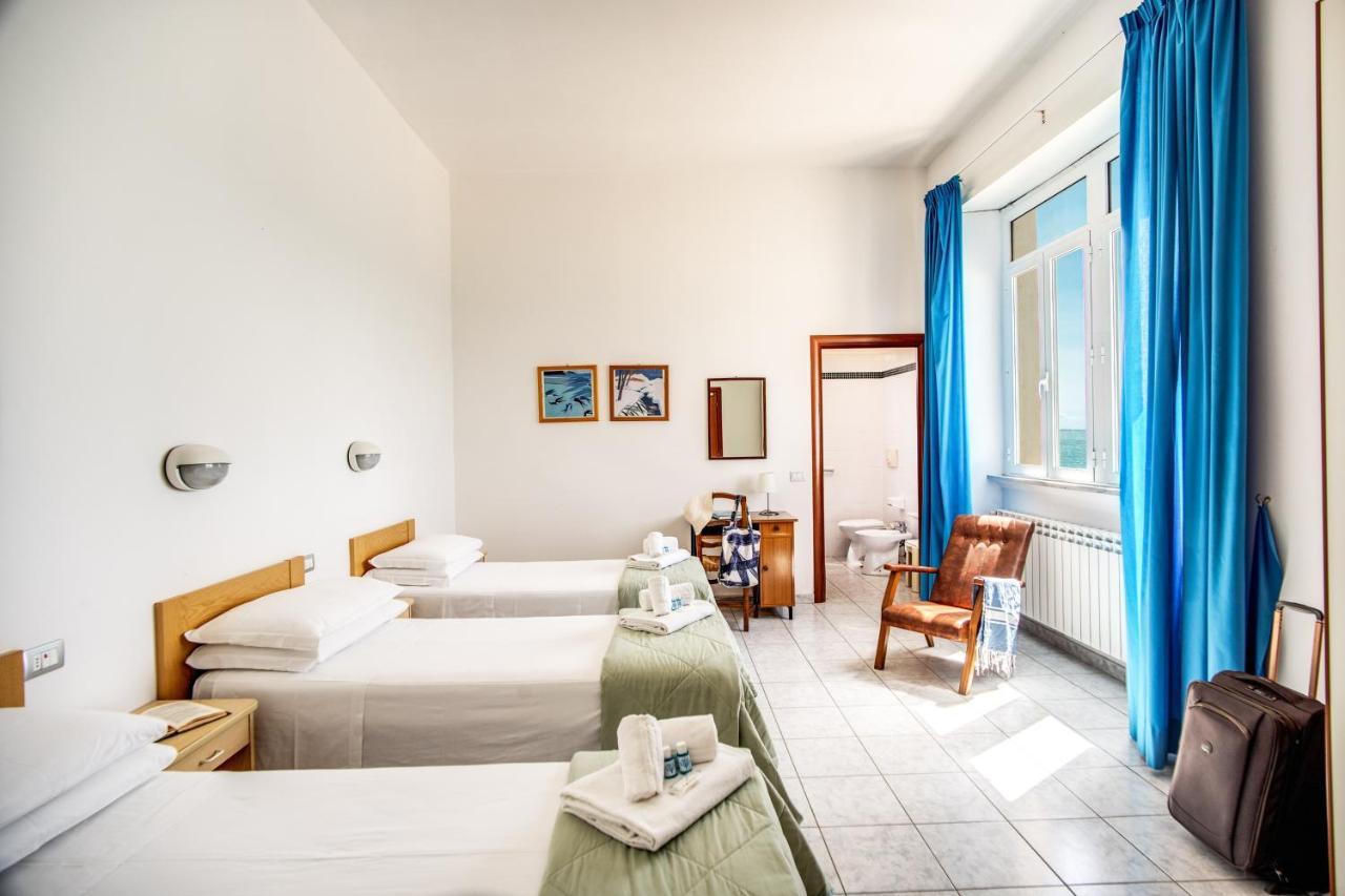 Villa Mg Hotel Santa Marinella Kültér fotó