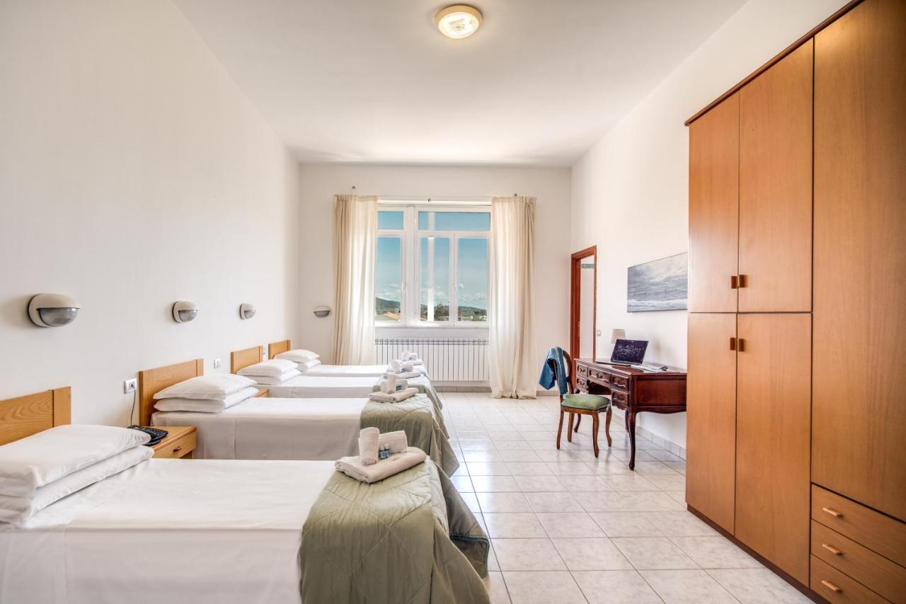 Villa Mg Hotel Santa Marinella Kültér fotó