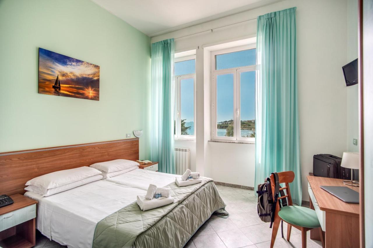 Villa Mg Hotel Santa Marinella Kültér fotó