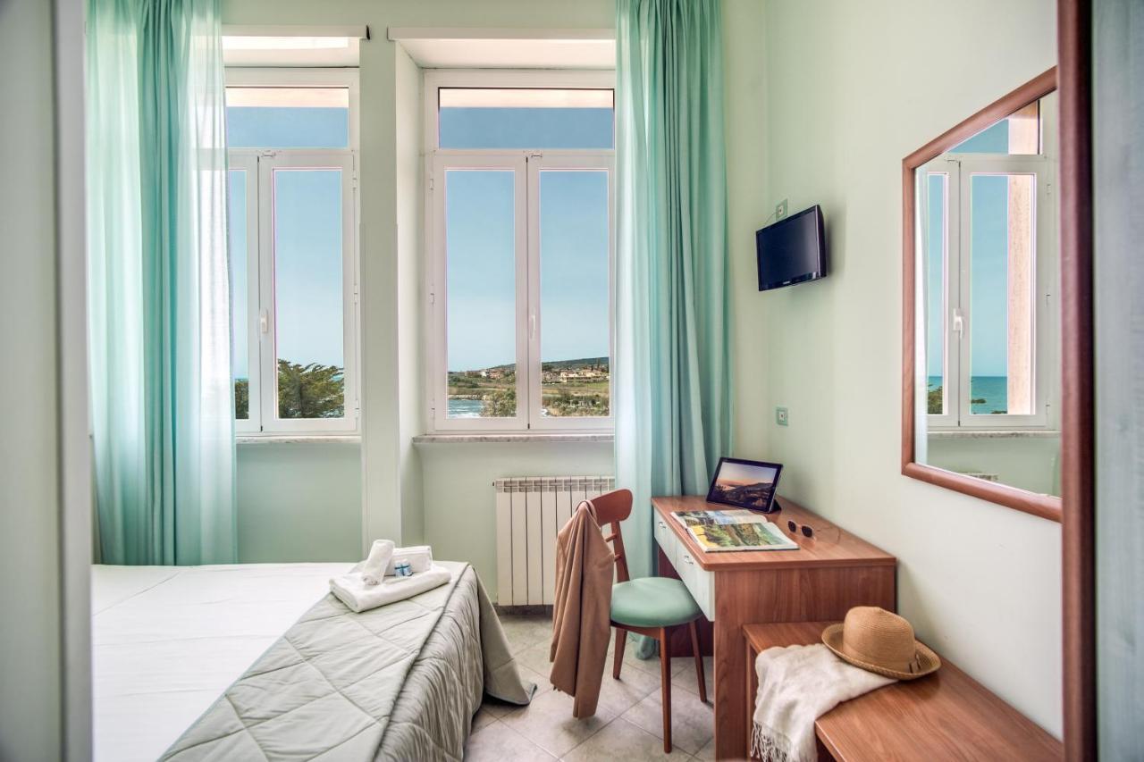 Villa Mg Hotel Santa Marinella Kültér fotó