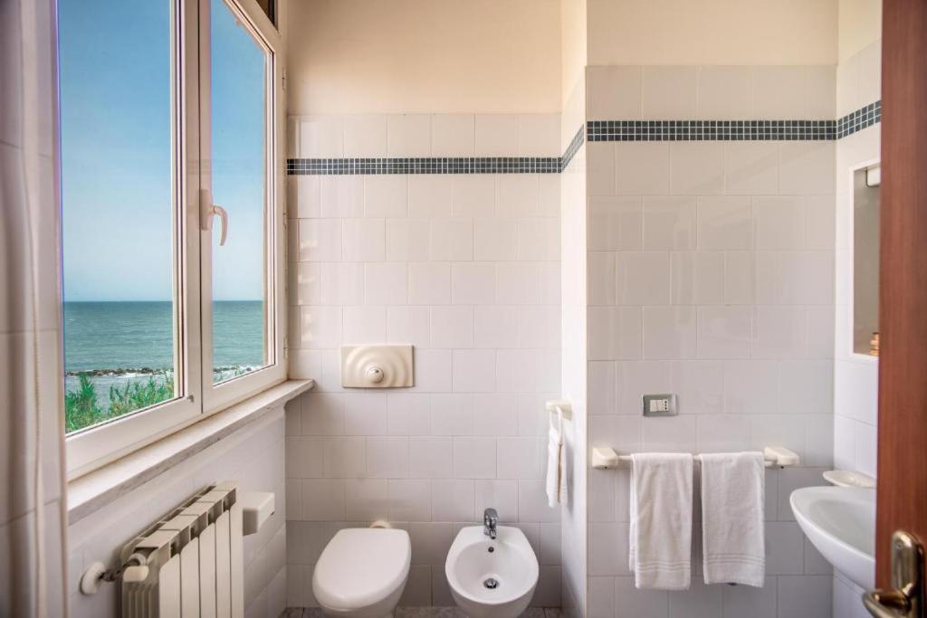 Villa Mg Hotel Santa Marinella Kültér fotó