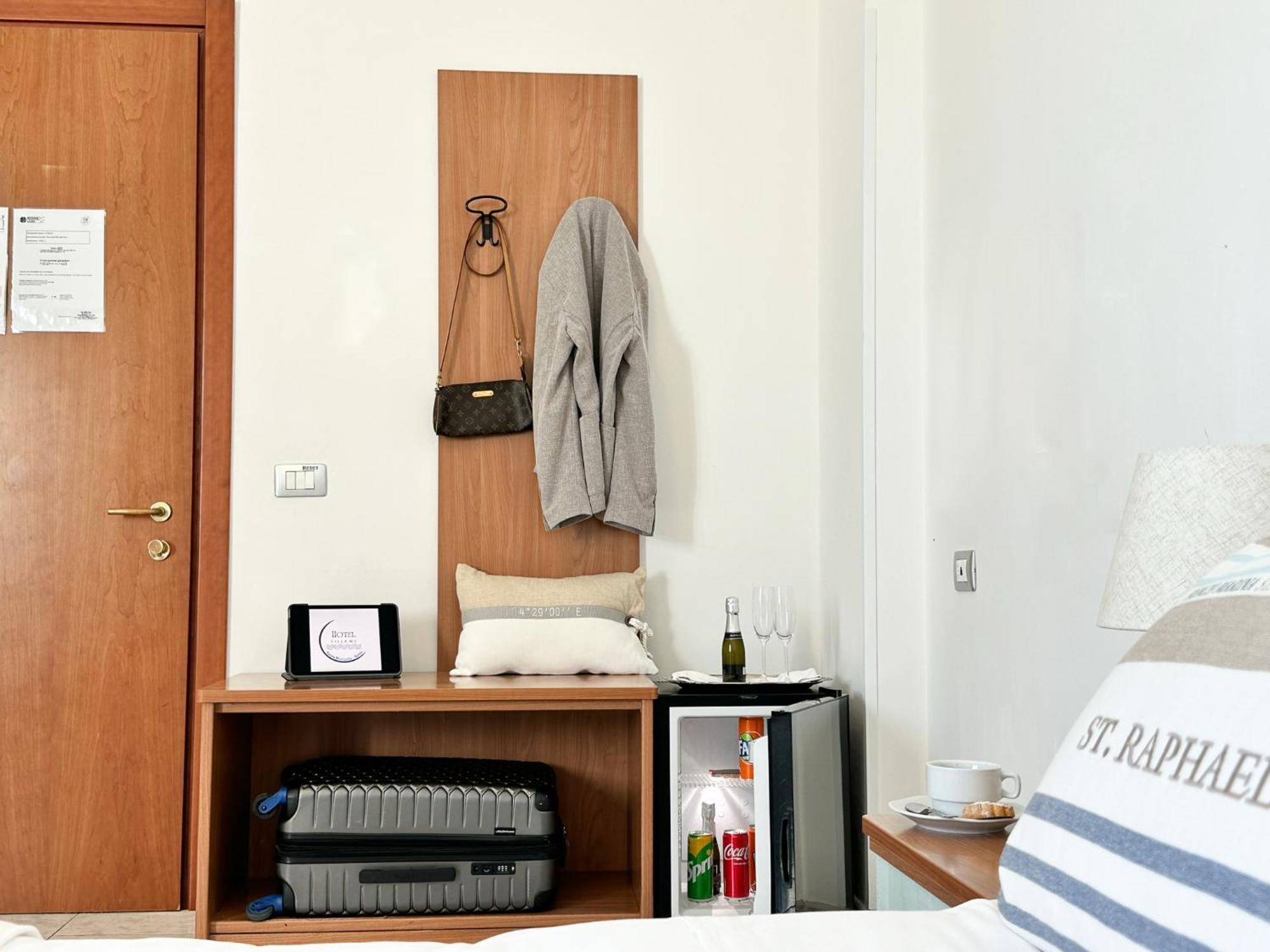 Villa Mg Hotel Santa Marinella Kültér fotó