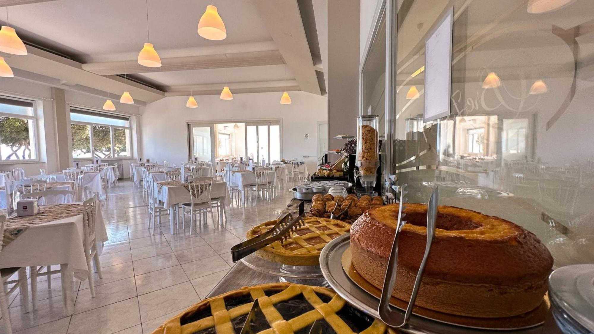 Villa Mg Hotel Santa Marinella Kültér fotó